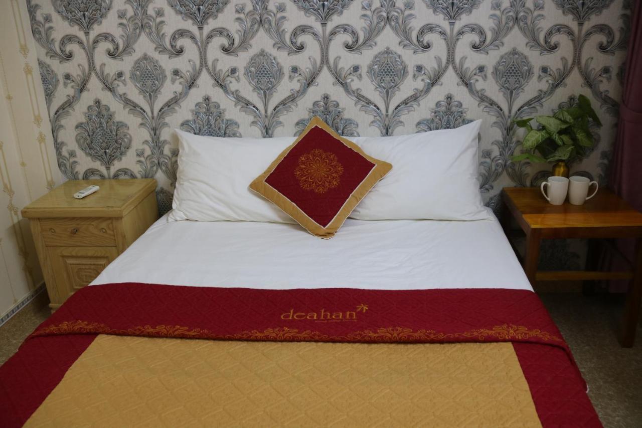 Thien Phu Hostel Фонгня Экстерьер фото