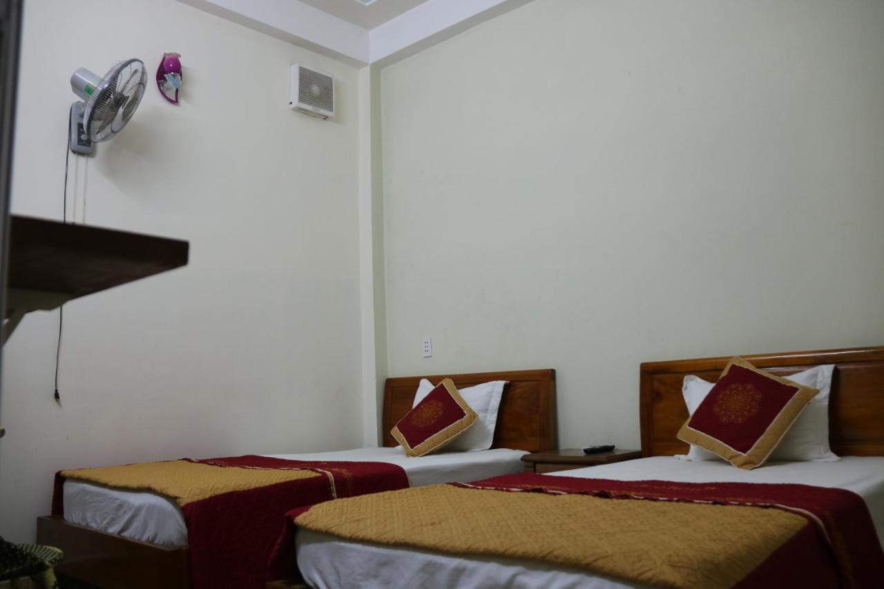 Thien Phu Hostel Фонгня Экстерьер фото